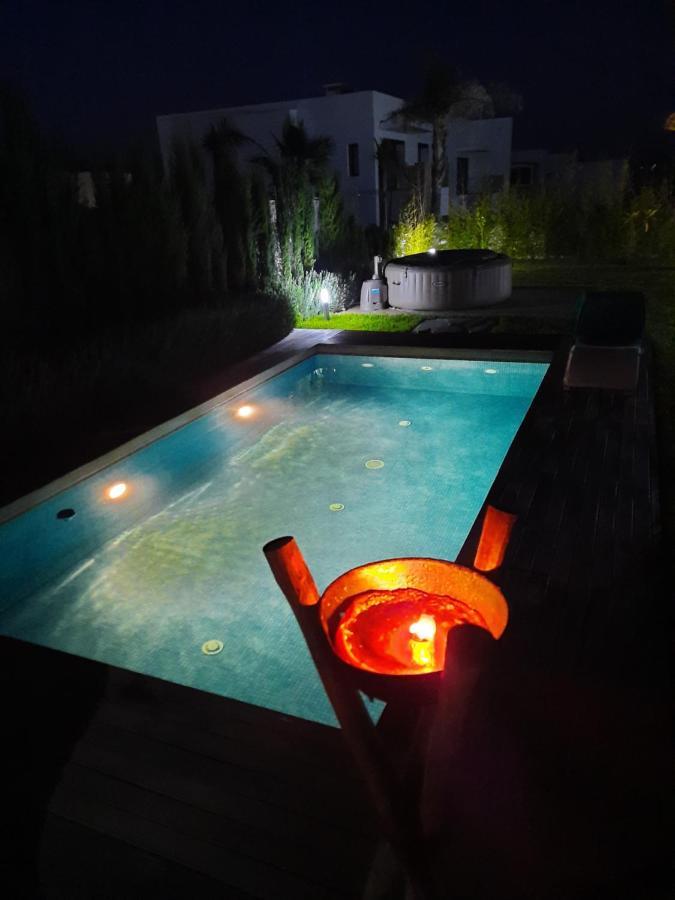 Superbe Villa Avec Piscine Plages Des Nations Рабат Екстериор снимка